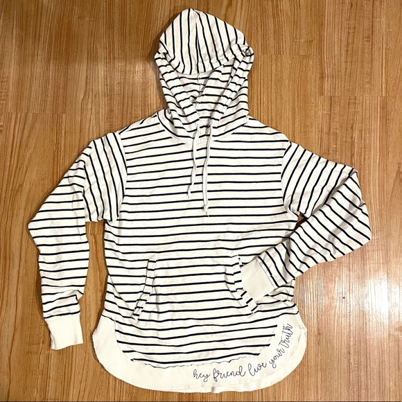 Hey Friends (as featured on the Drew Barrymore Show) Pullover and Tee - Picture 2 of 9